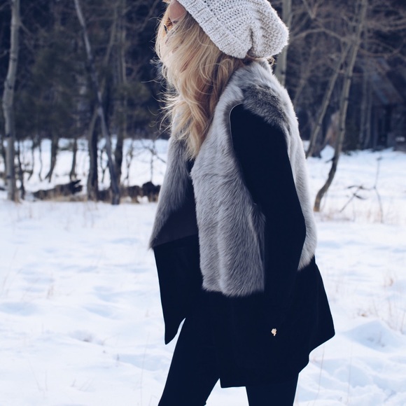 Ramy Brooke | Fur + Leather vest - Picture 3 of 8